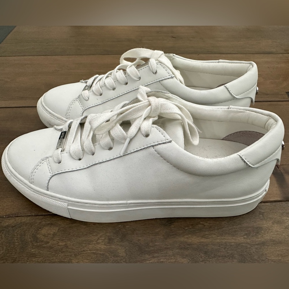 J/Slides Sneakers 6 1/2 - Picture 5 of 6